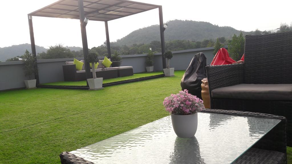 Moment House Hua Hin Hostel Exterior photo