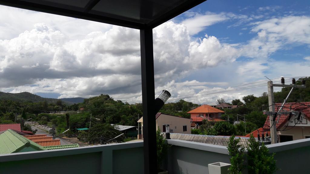 Moment House Hua Hin Hostel Exterior photo